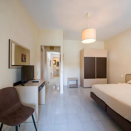 Casa Di Meglio Dependance بيت ضيافة كازاميتْشيولا تيرمي
