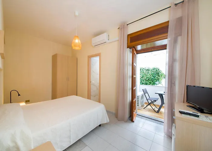 Casa Di Meglio Dependance Affittacamere 4*